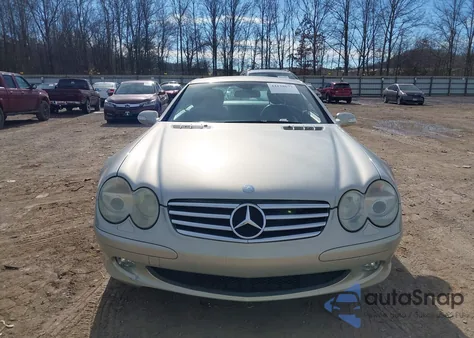 2003 Mercedes-Benz Sl 500 z USA, uszkodzony, nr VIN WDBSK75F93F009353